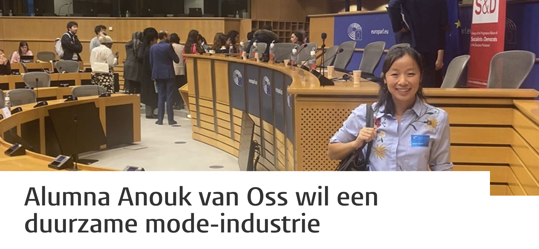 Een foto van Anouk van Oss op de website van Universiteit Leiden.