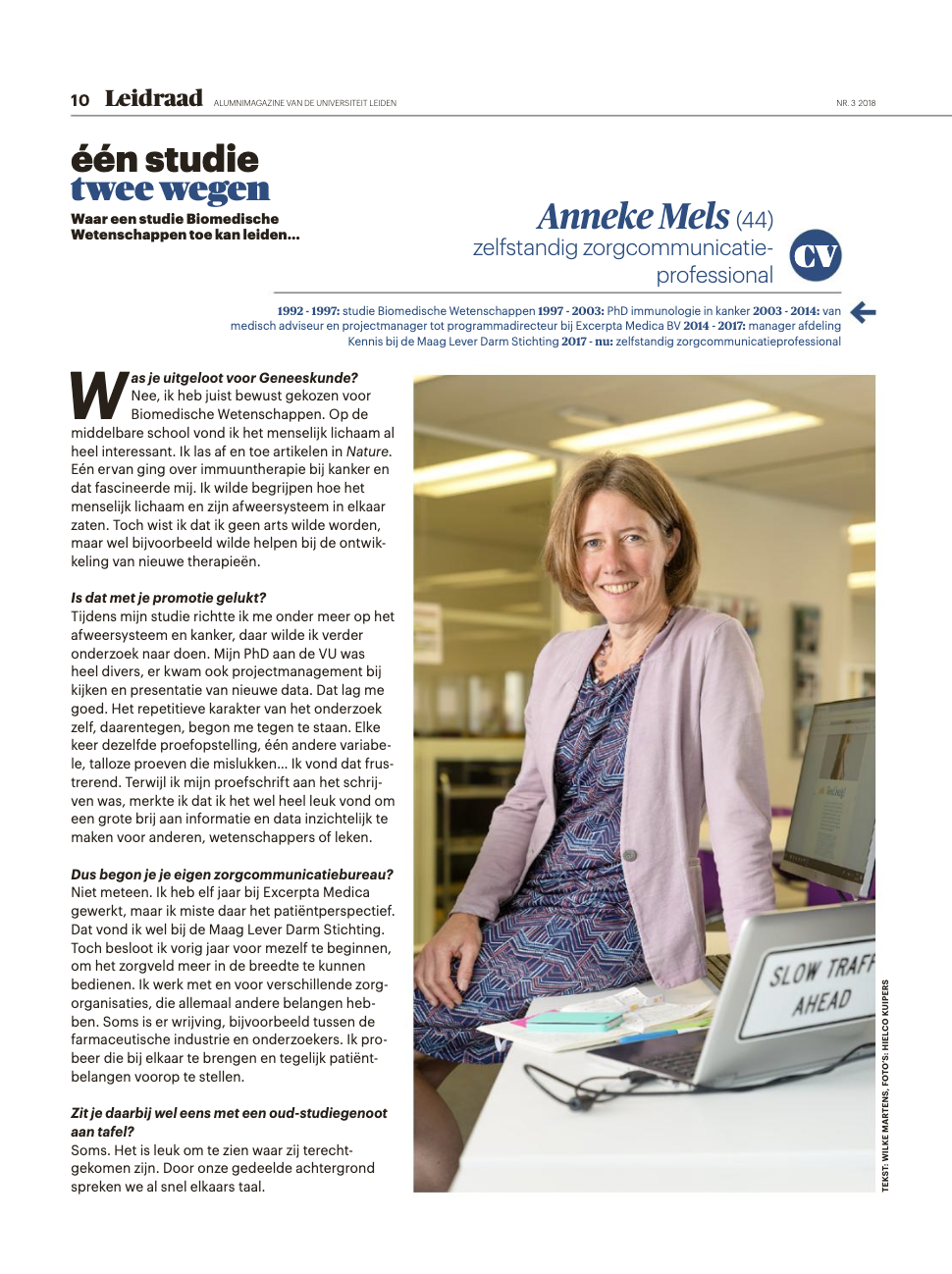Een foto van het artikel met zorgcommunicatieprofessional Anneke Mels.