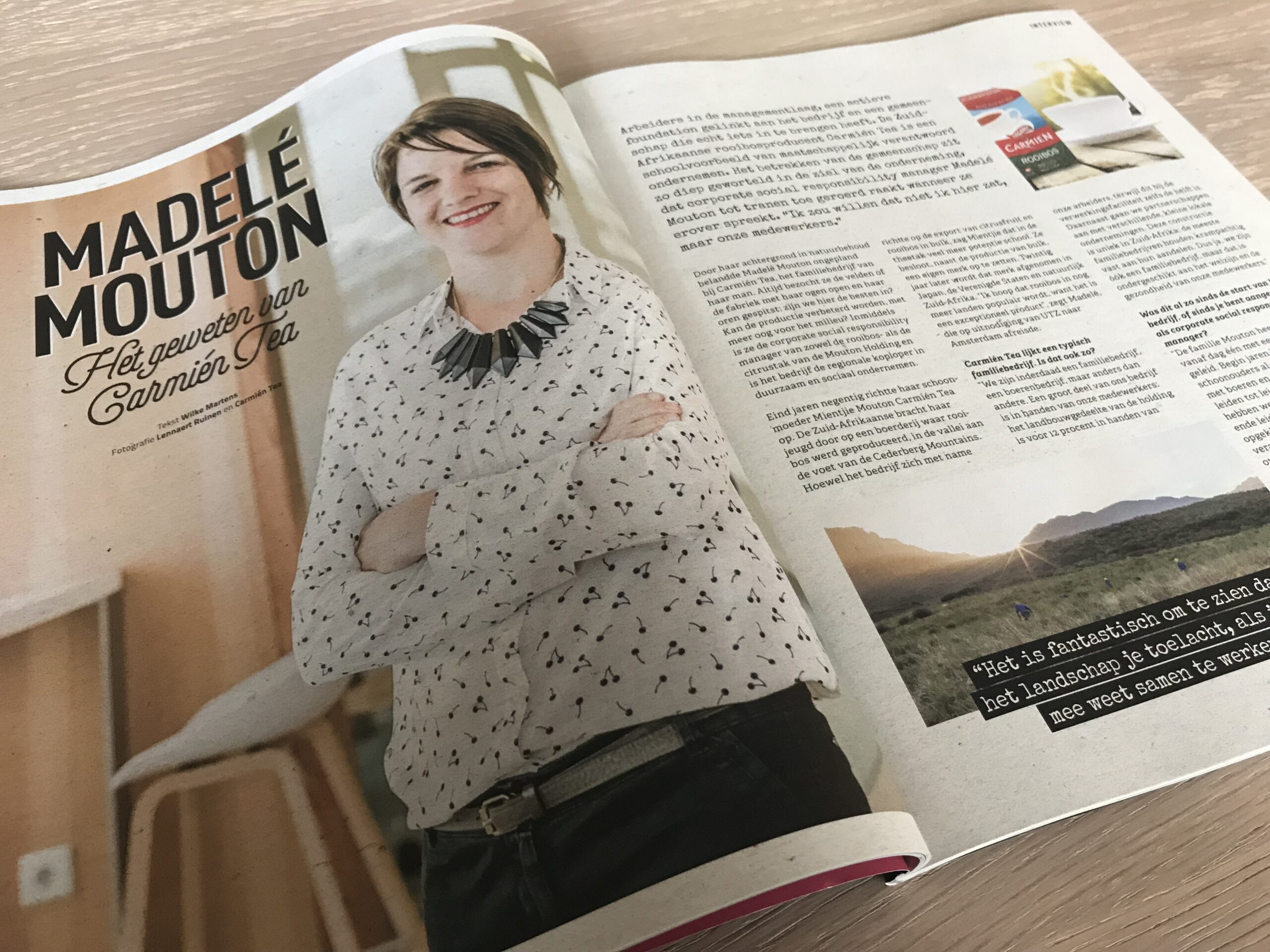 Een foto van het artikel 'Madelé Mouton - het geweten van Carmièn Tea' in KTC Magazine uit april 2018.