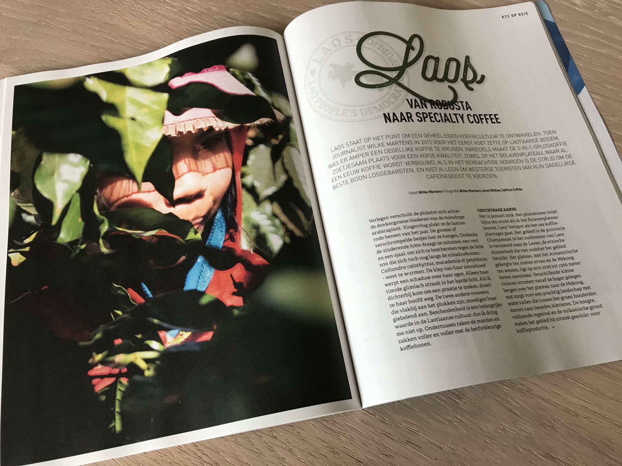 Een foto van het artikel 'Laos, van robusta naar specialty coffee' in KTC Magazine uit september 2018.