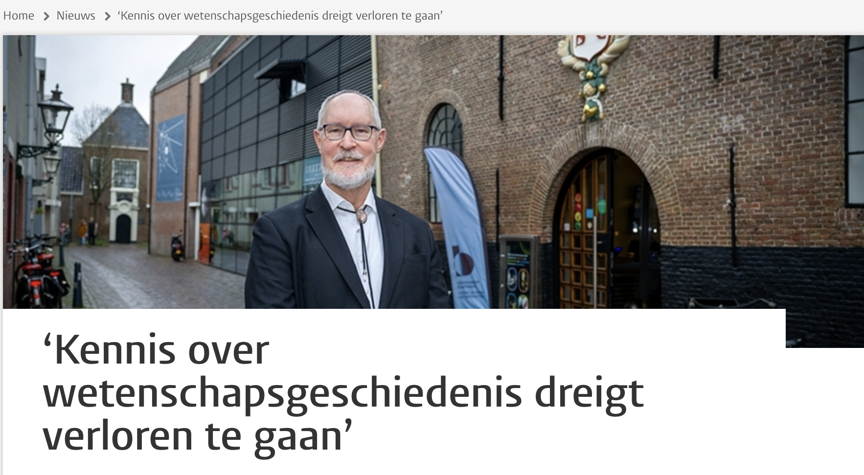 Een afbeelding van het artikel over dr. Anton Luf die het Leids Universiteits Fonds opnam in zijn nalatenschap.